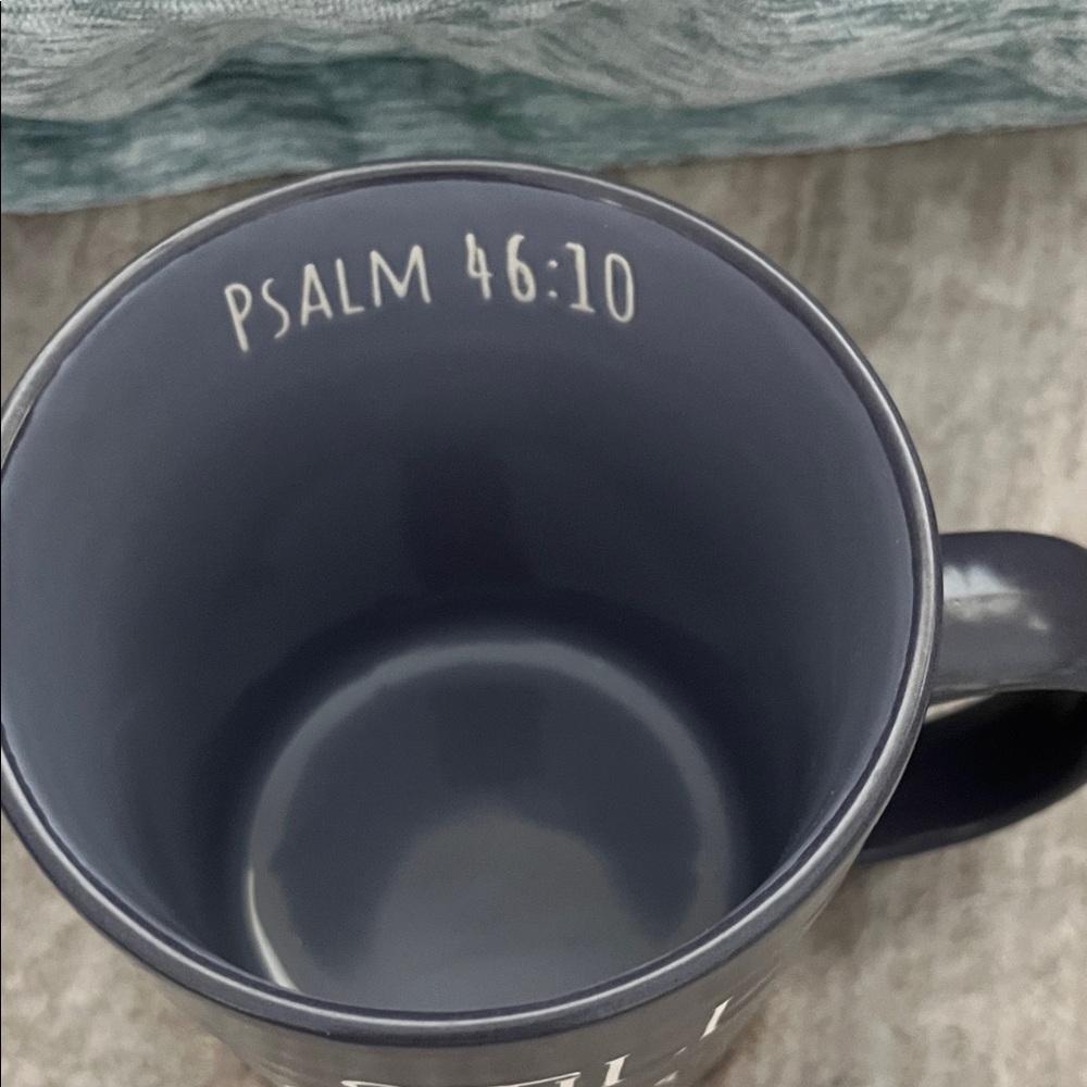 Inspirational Navy Mug with Motivational Quote - Picture 2 of 4